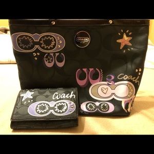 Black poppy Coach shoulder bag